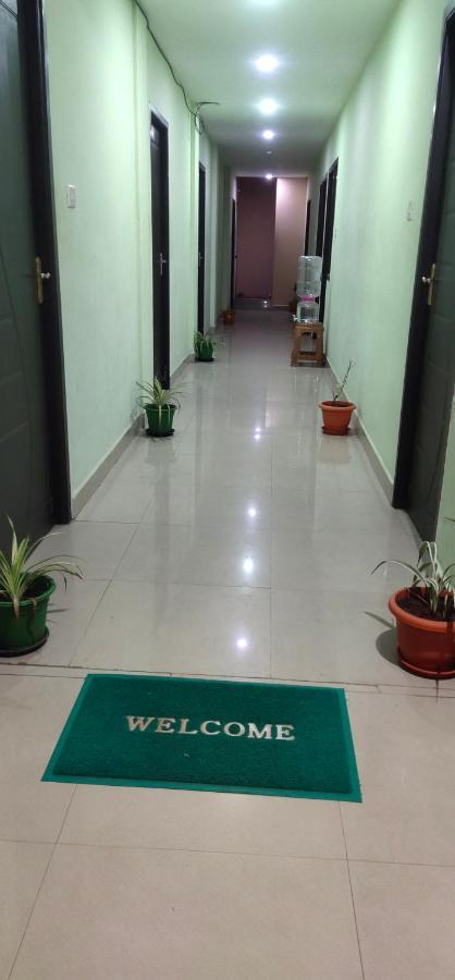 J J Residency Hotel Pondicherry Exterior photo