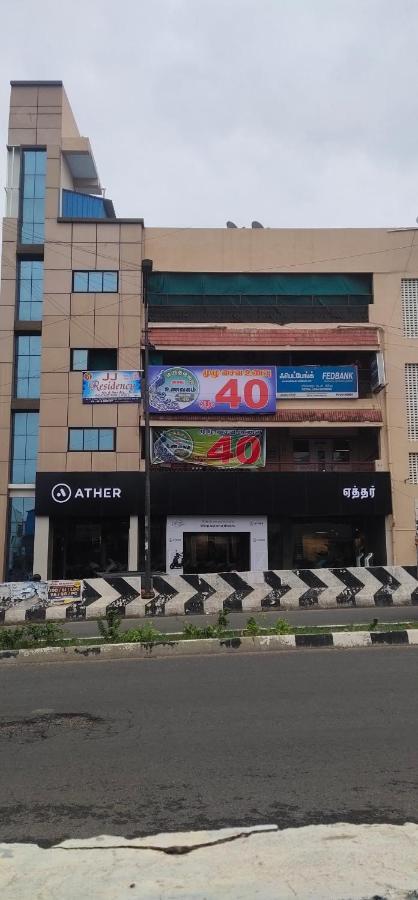 J J Residency Hotel Pondicherry Exterior photo